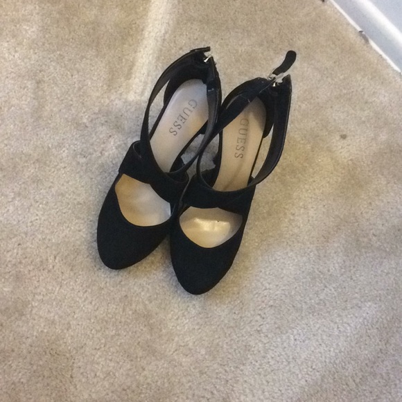 Guess Heels - Picture 1 of 4